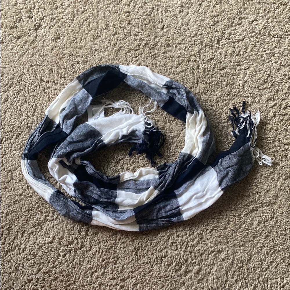 Payless Black and White Striped Scarf